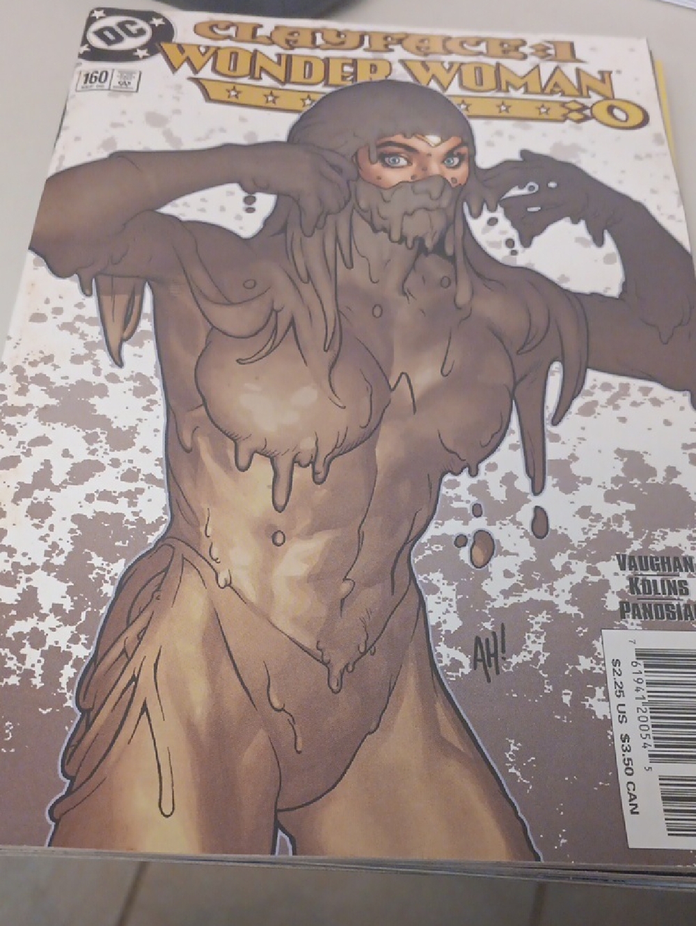 DC Wonder Woman Comic — Mud-Brown Toned Illustration